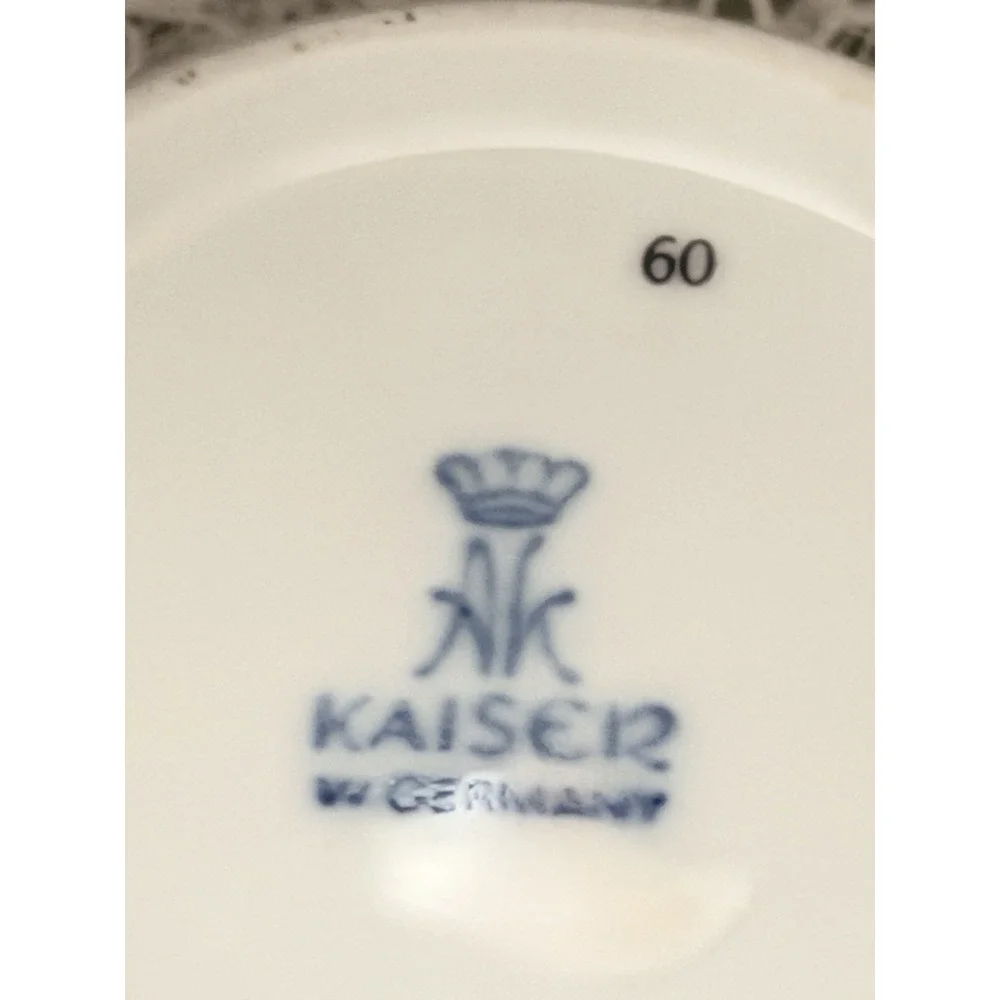 KAISER GERMANY ROUND TRINKET, RING HOLDER, FLOWERS, 2 1/4